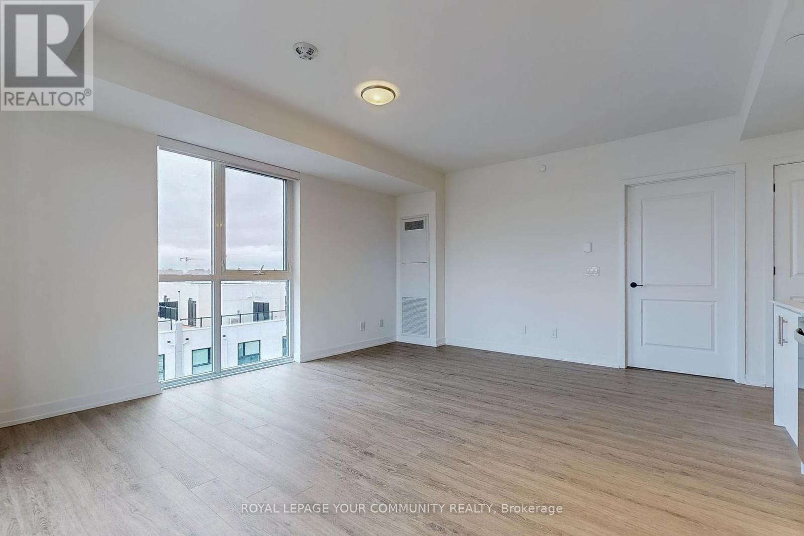 Photo 10 of 611 345 Wheat Boom Drive, Oakville ON