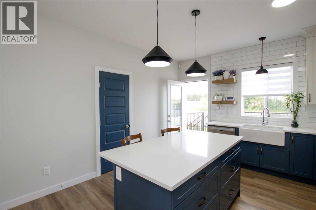 Photo 12 of 7 Thayer Close, Red Deer AB