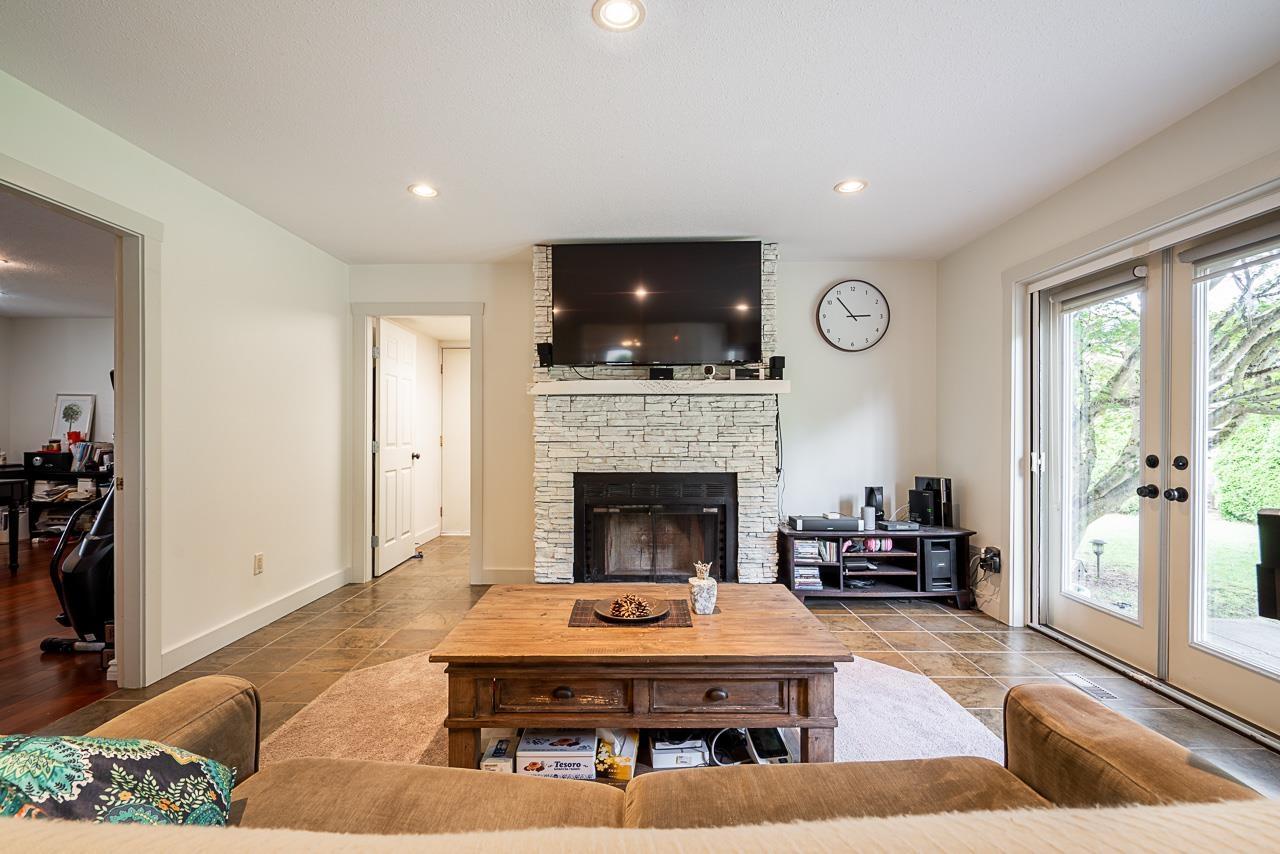 Photo 3 of 10530 168 Street, Surrey BC
