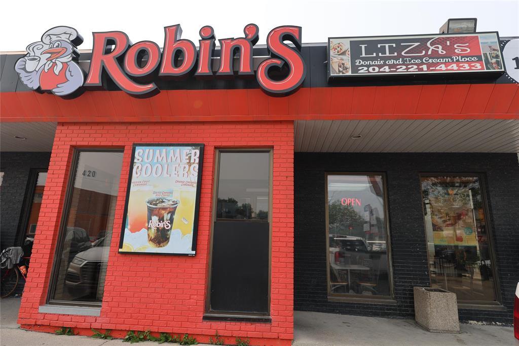 Photo 5 of 420 Selkirk Avenue, Winnipeg MB