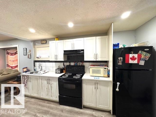Photo 11 of 11202 96 St Nw, Edmonton AB