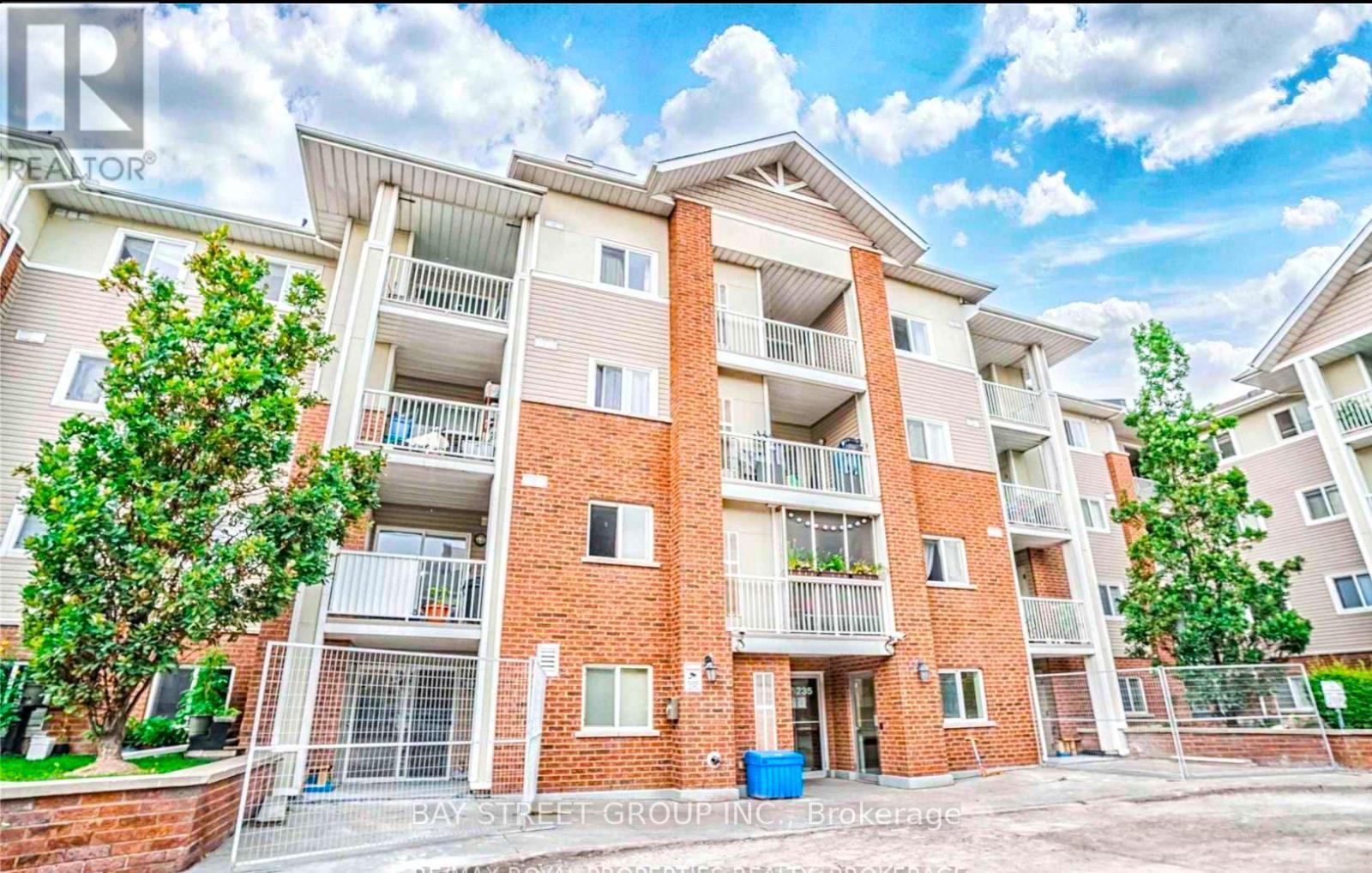 Photo 2 of 226 5235 Finch Avenue, Toronto ON