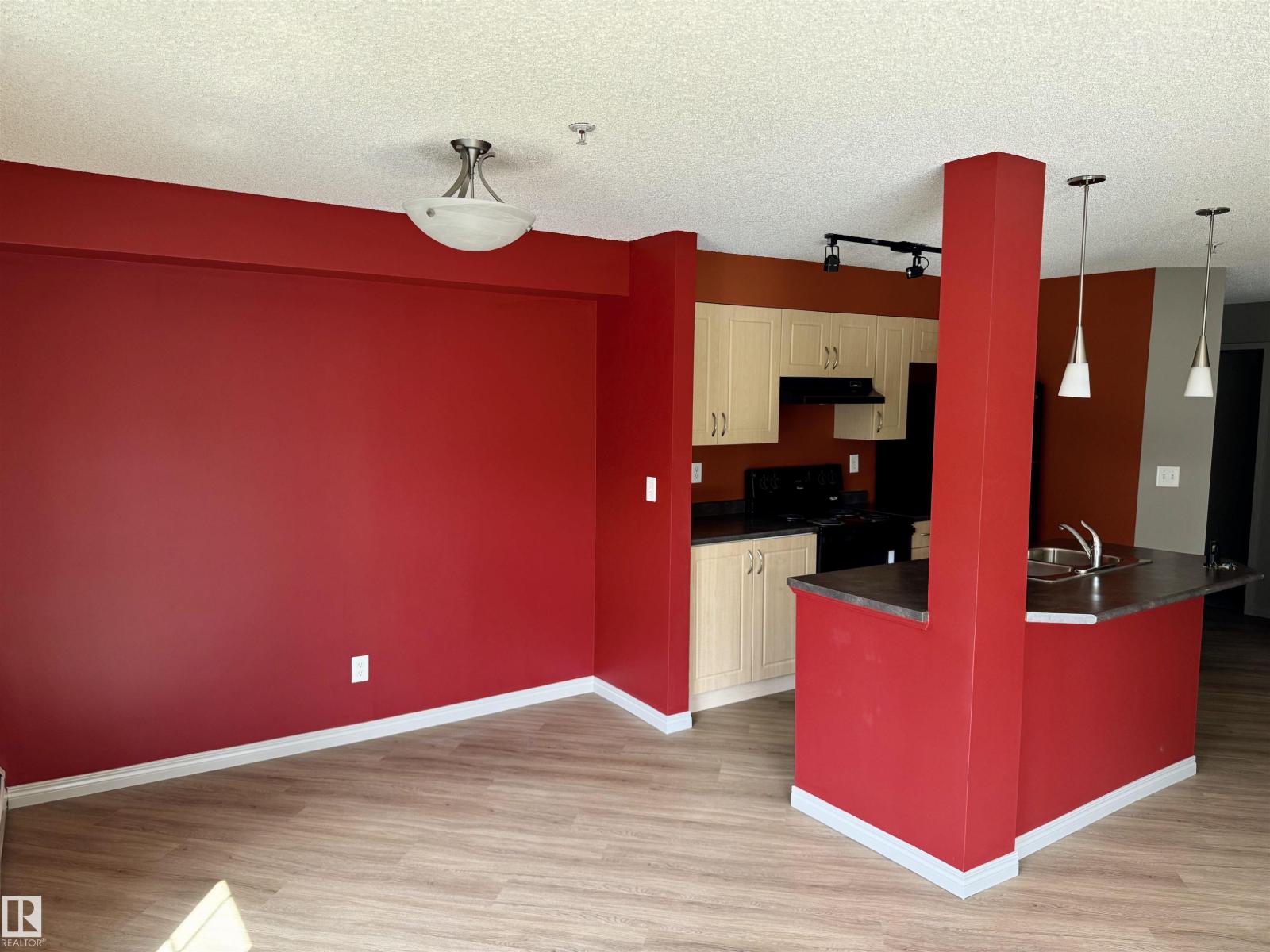 Photo 34 of 211 11441 Ellerslie Rd Sw, Edmonton AB
