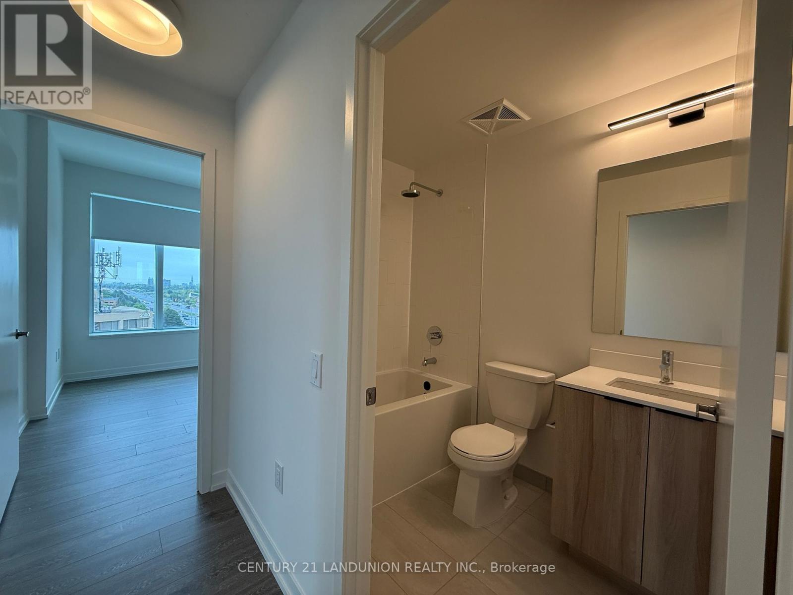 Photo 14 of 917 2485 Eglinton Avenue W, Mississauga ON