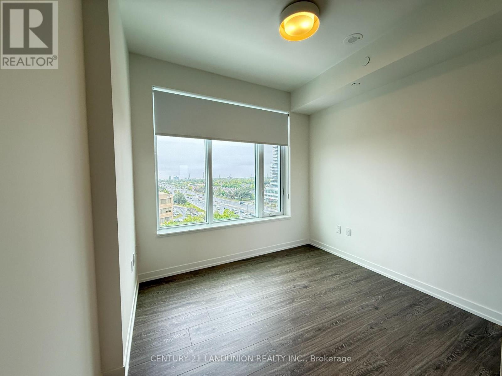 Photo 9 of 917 2485 Eglinton Avenue W, Mississauga ON