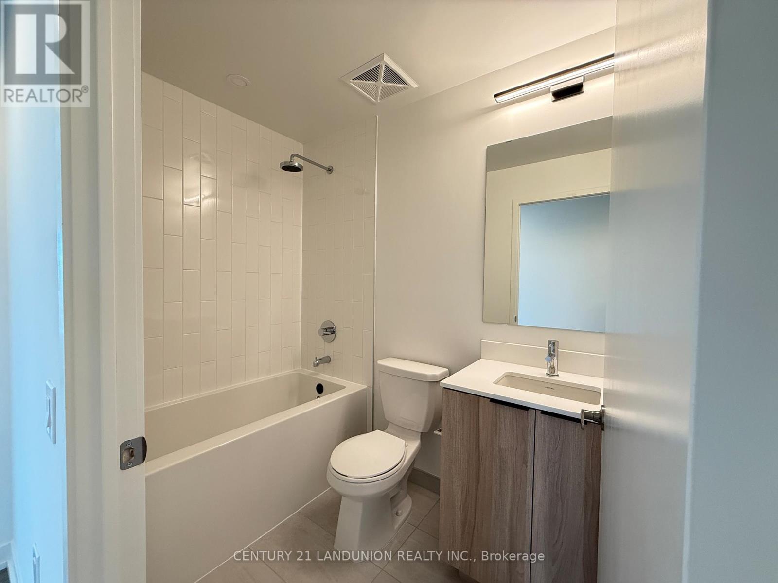 Photo 13 of 917 2485 Eglinton Avenue W, Mississauga ON