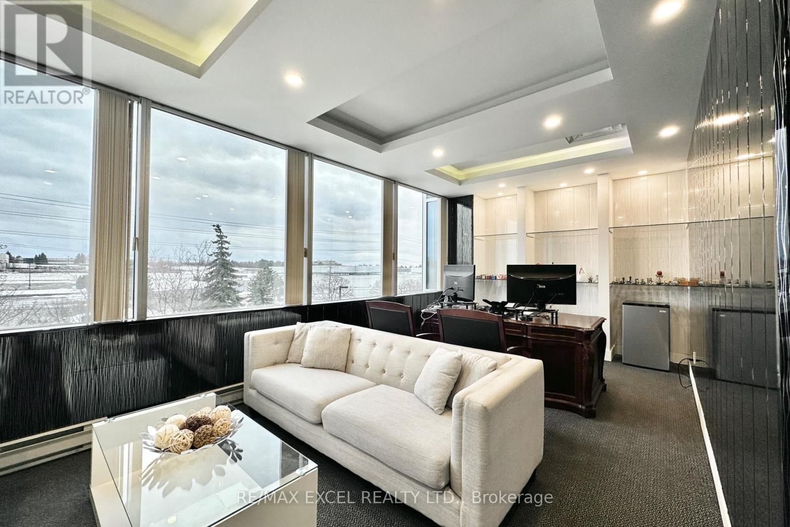 Photo 2 of 406 407 3950 14th Avenue, Markham ON