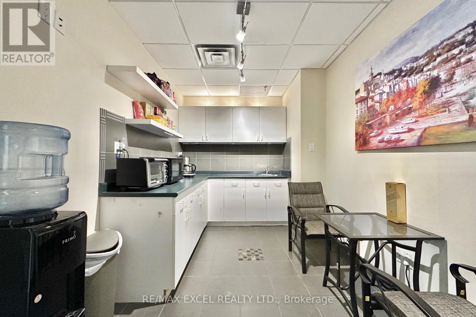 Photo 8 of 406 407 3950 14th Avenue, Markham ON