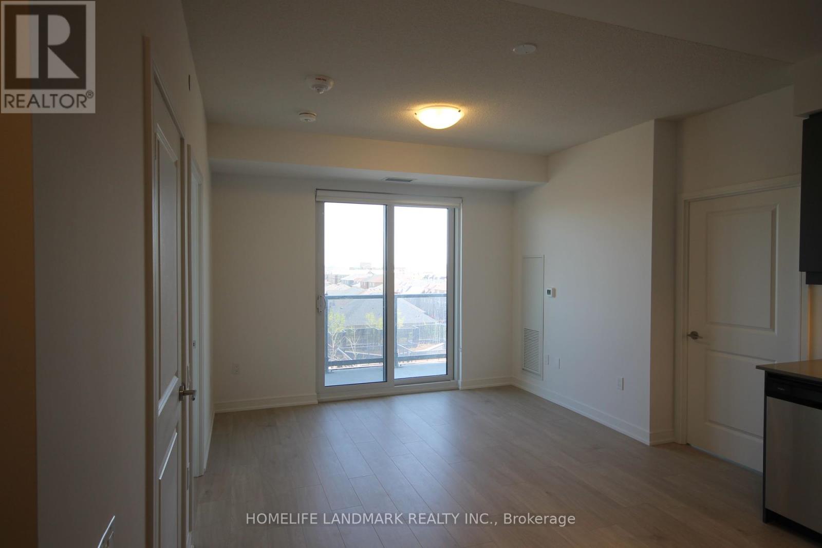 Photo 3 of 622 8 Nahani Way, Mississauga ON