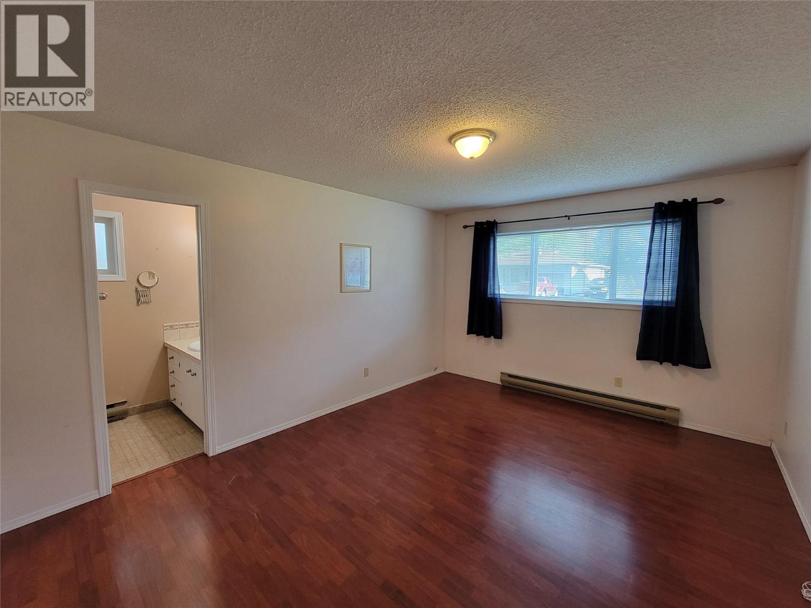 Photo 23 of 604 11 Th Avenue, Keremeos BC
