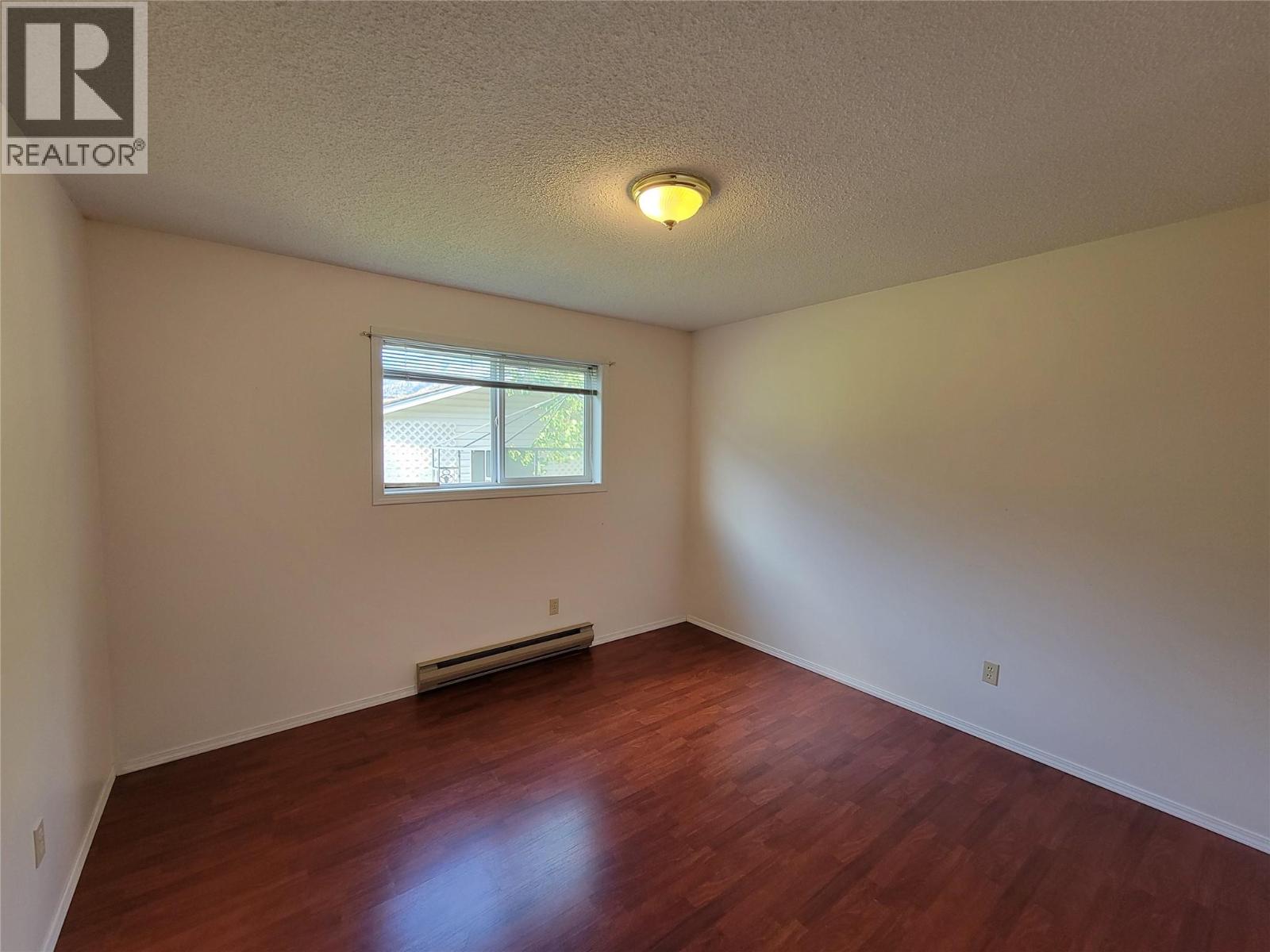 Photo 31 of 604 11 Th Avenue, Keremeos BC
