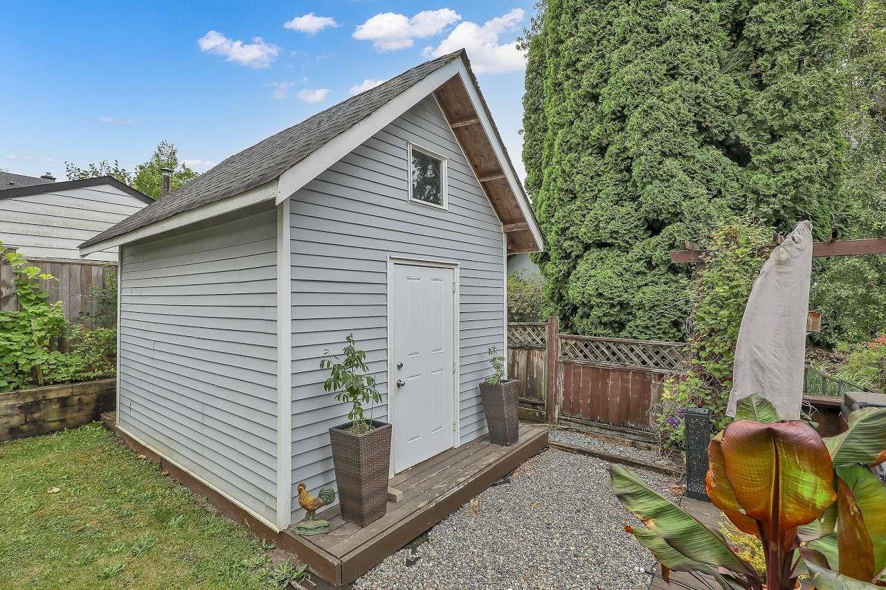 Photo 7 of 19853 50 A Avenue, Langley BC