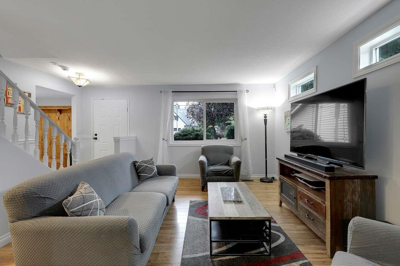 Photo 13 of 19853 50 A Avenue, Langley BC