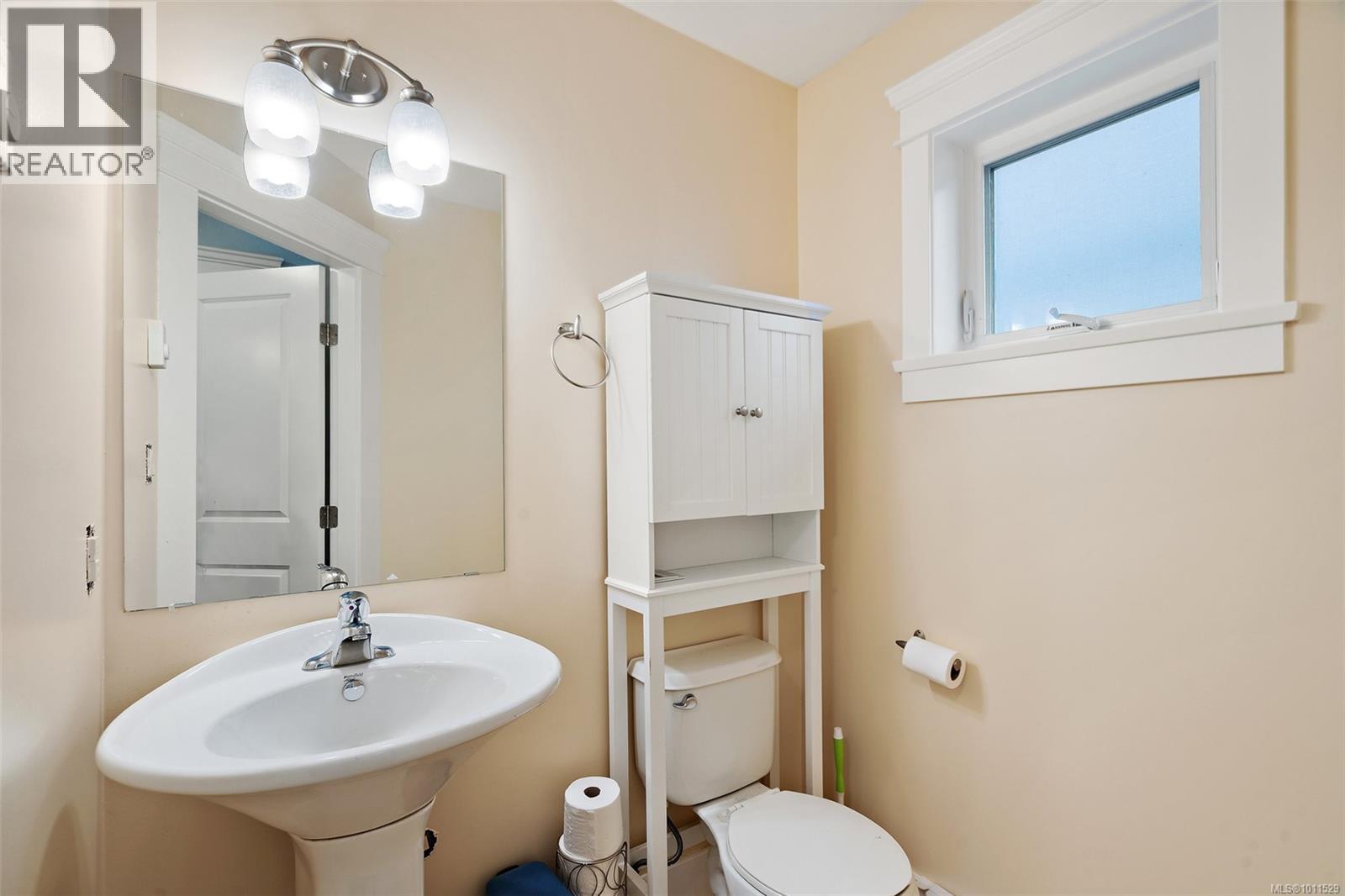 Photo 11 of 540 Woodend Rd, Colwood BC