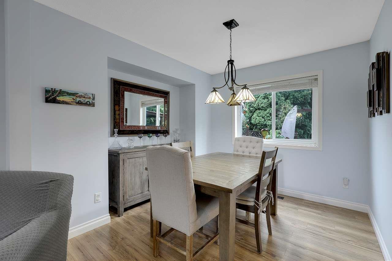 Photo 17 of 19853 50 A Avenue, Langley BC