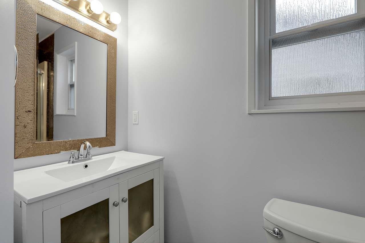 Photo 32 of 19853 50 A Avenue, Langley BC