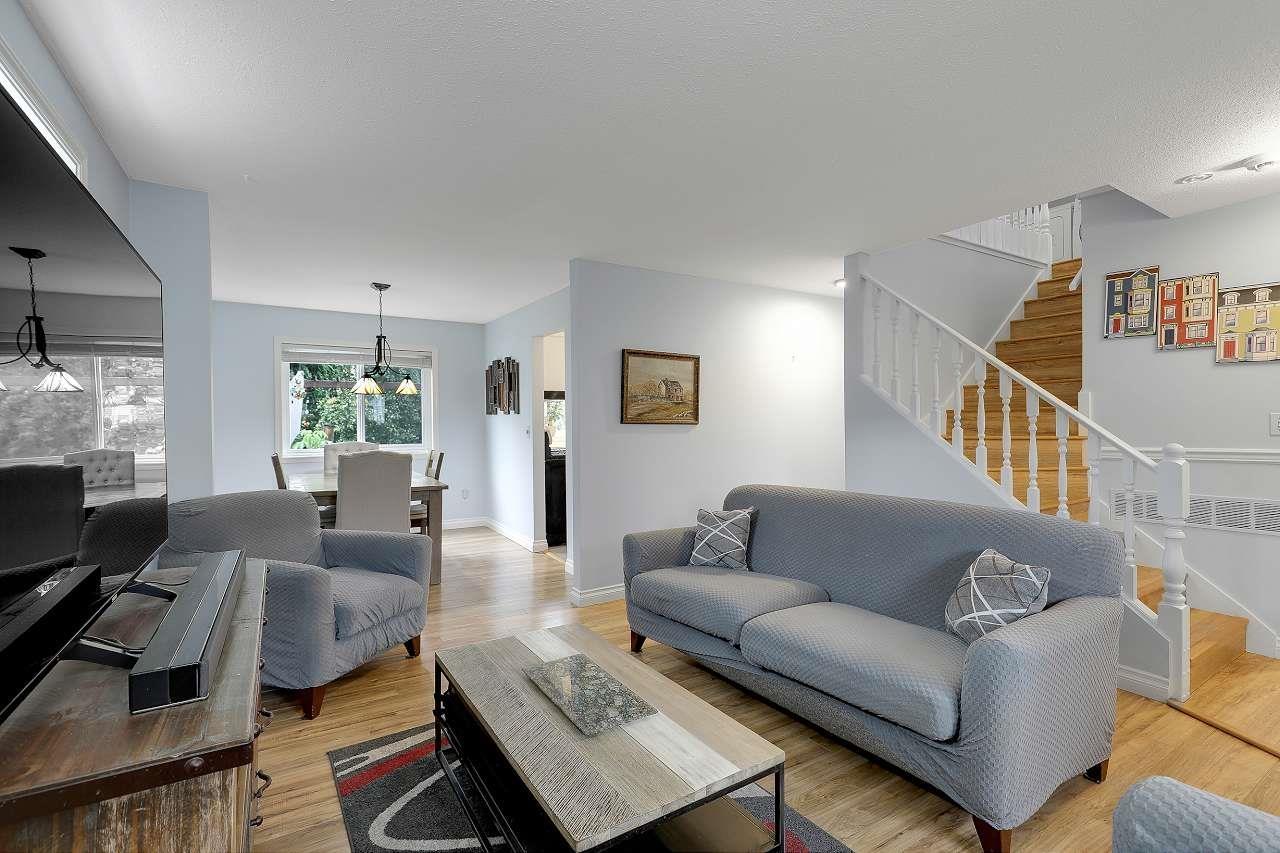 Photo 12 of 19853 50 A Avenue, Langley BC