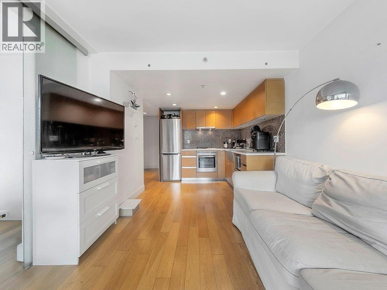 Photo 17 of 806 565 Smithe Street, Vancouver BC