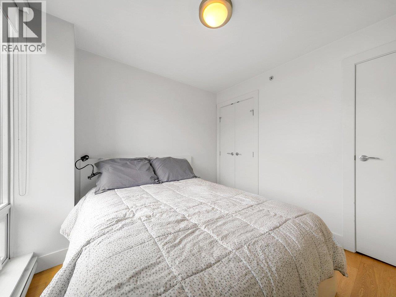 Photo 15 of 806 565 Smithe Street, Vancouver BC