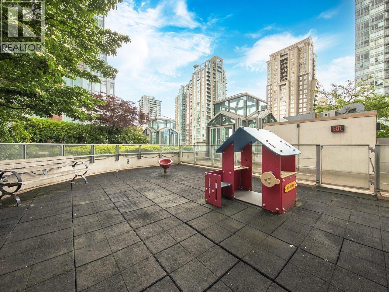 Photo 25 of 806 565 Smithe Street, Vancouver BC