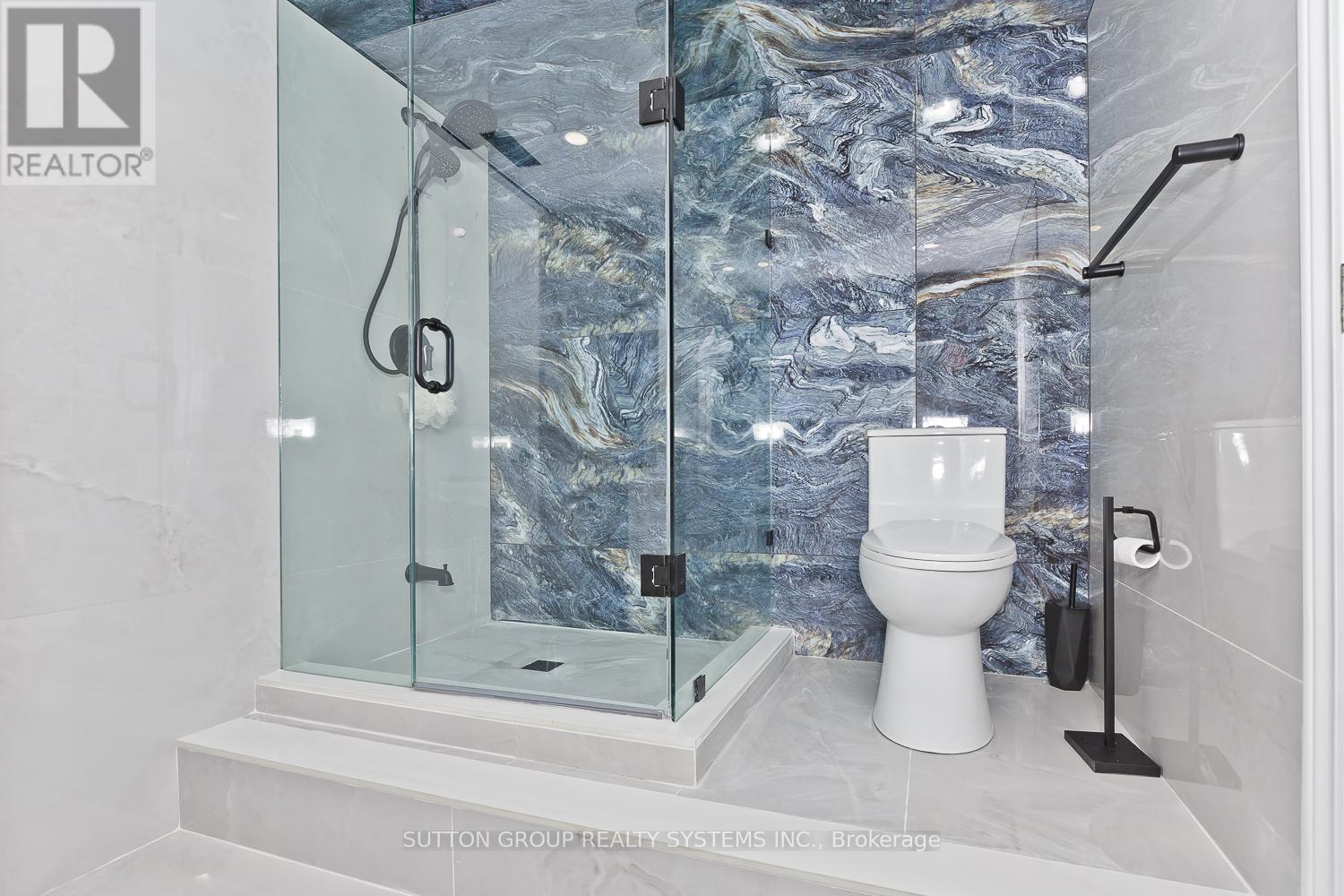 Photo 25 of 214 Ashford Drive, Barrie ON