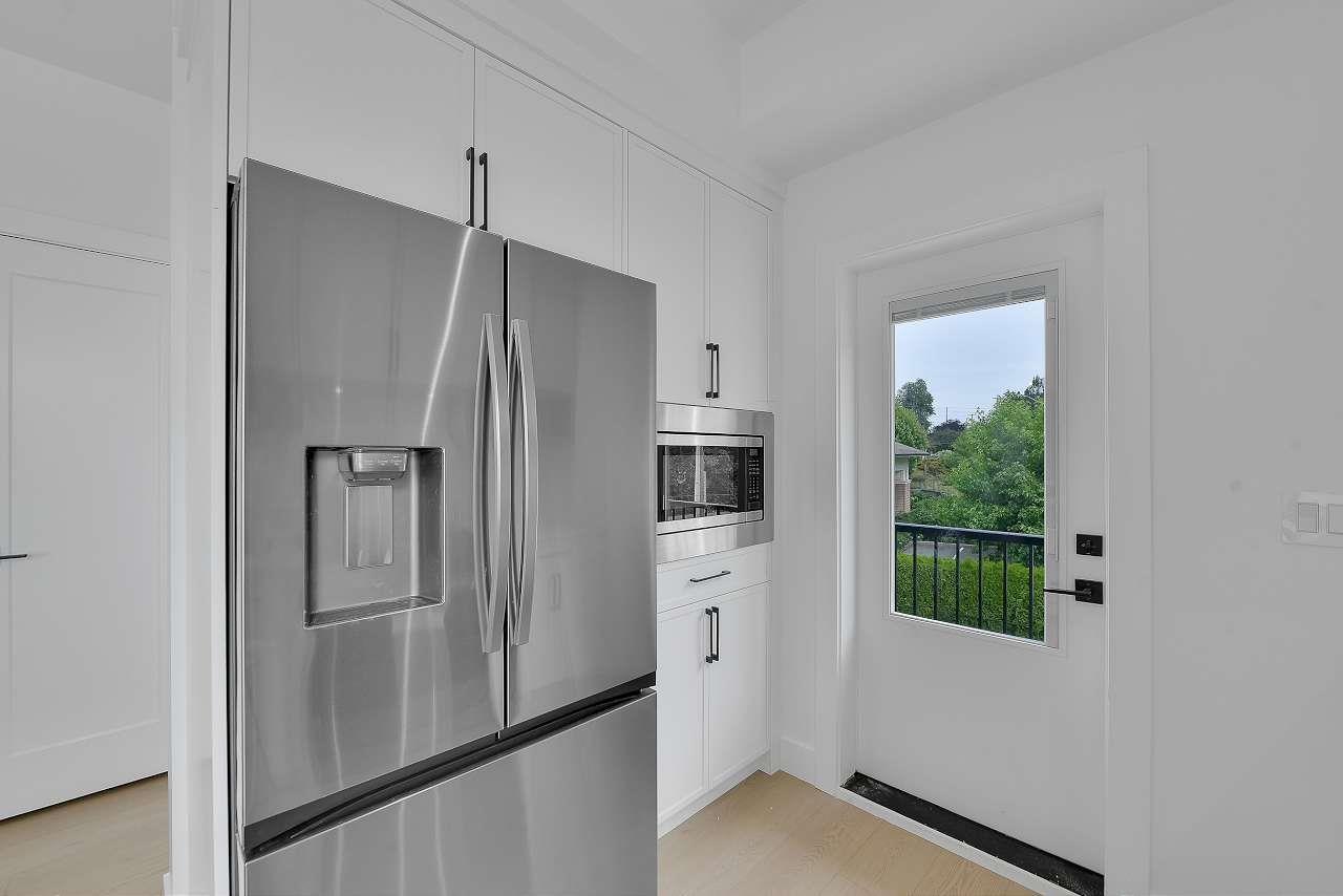 Photo 12 of 16 7540 Briskham Street, Mission BC
