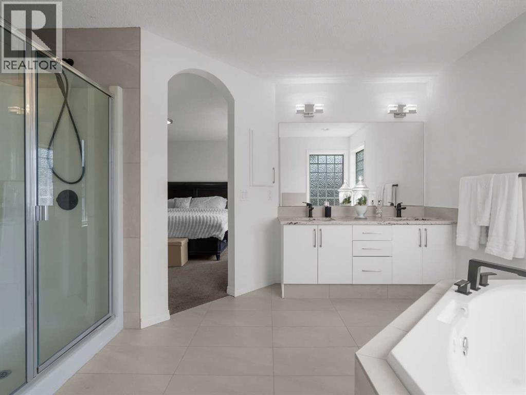 Single Family House for Sale in  Royal Oak Cape NW Royal Oak Calgary 
