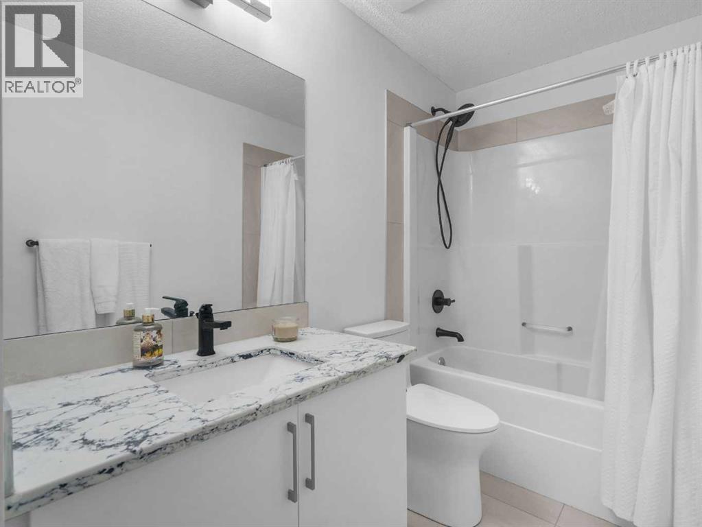 Single Family House for Sale in  Royal Oak Cape NW Royal Oak Calgary 