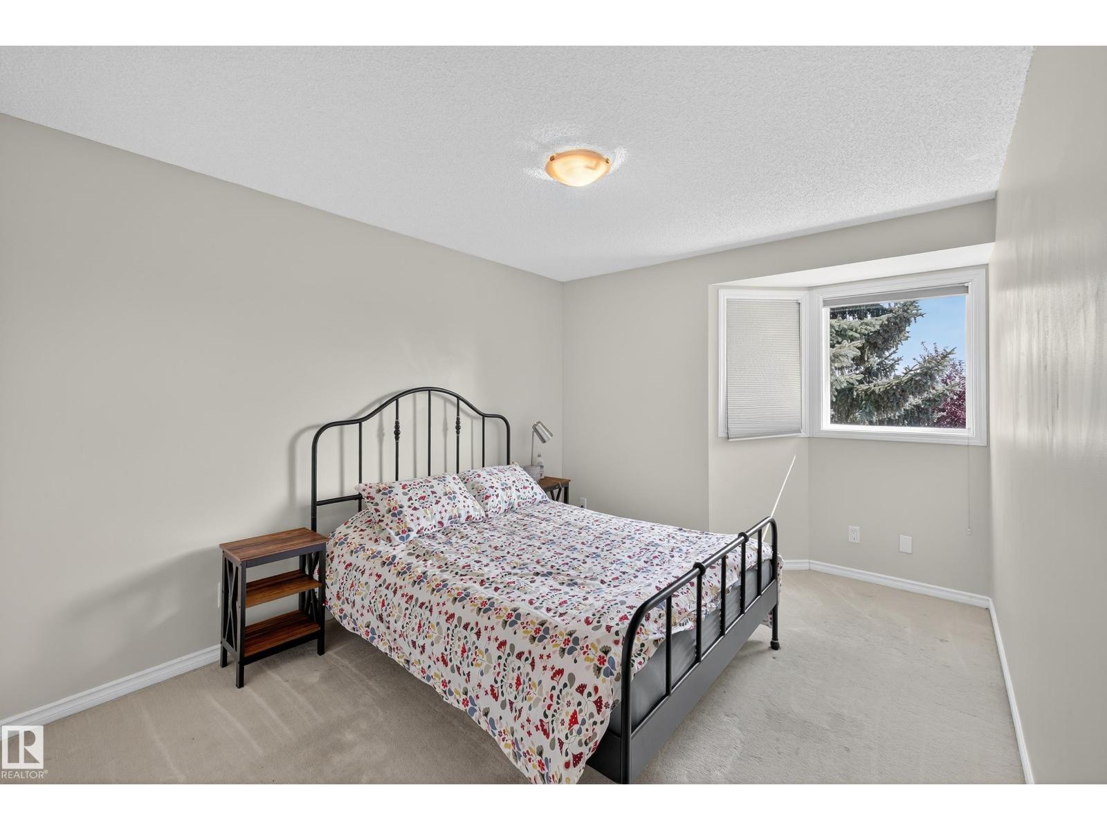Photo 26 of 47 Ridgemont Wy, Sherwood Park AB
