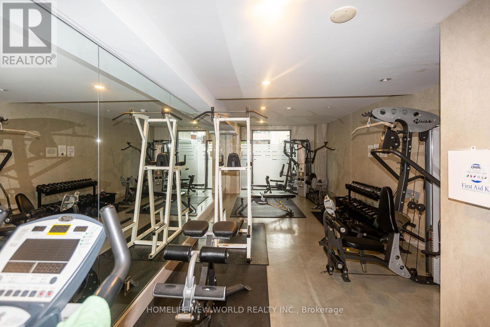 Photo 12 of 951 111 Elizabeth Street, Toronto ON