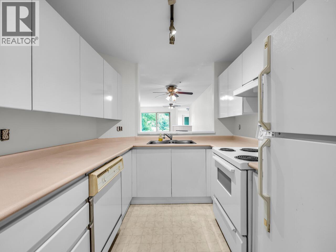 Photo 14 of 304 210 Carnarvon Street, New Westminster BC