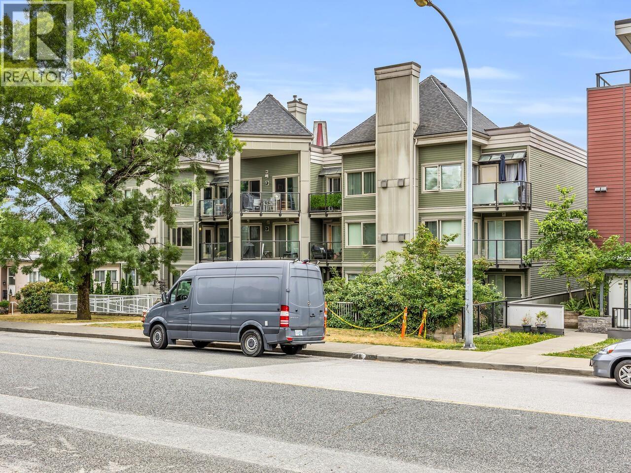 Photo 1 of 304 210 Carnarvon Street, New Westminster BC