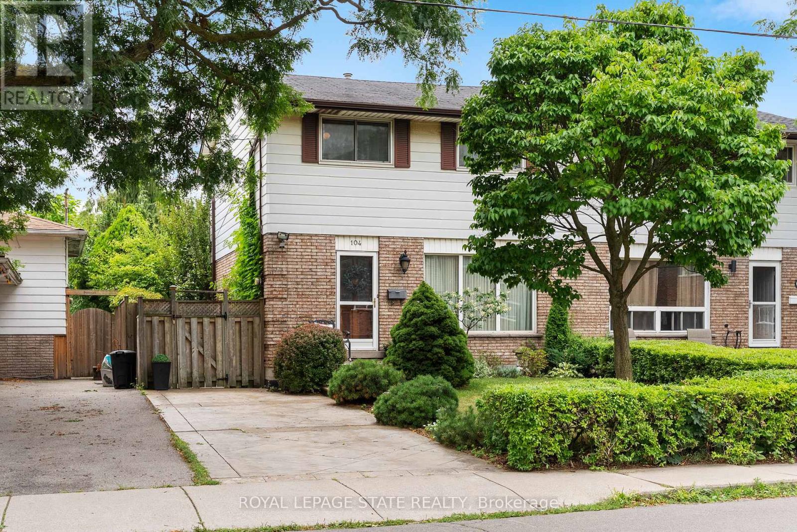 Photo 1 of 104 Berkindale Drive, Hamilton ON