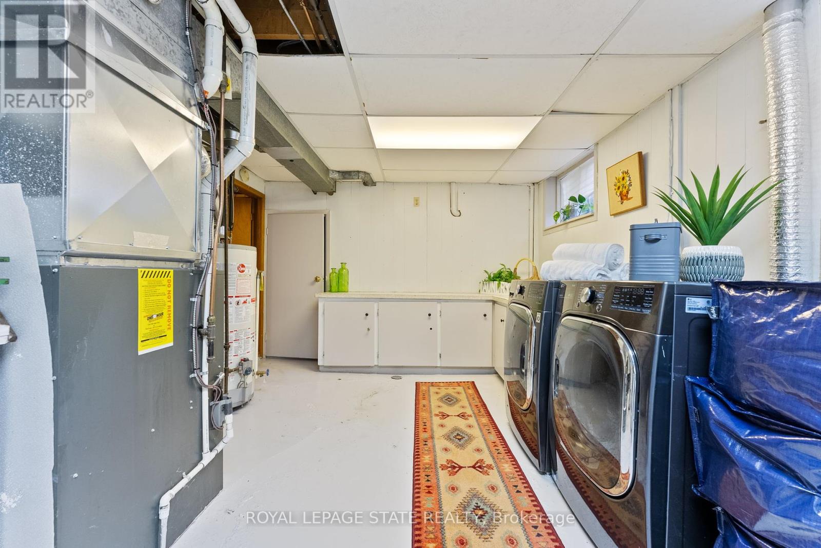 Photo 33 of 104 Berkindale Drive, Hamilton ON