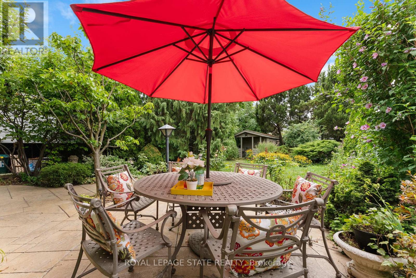 Photo 45 of 104 Berkindale Drive, Hamilton ON