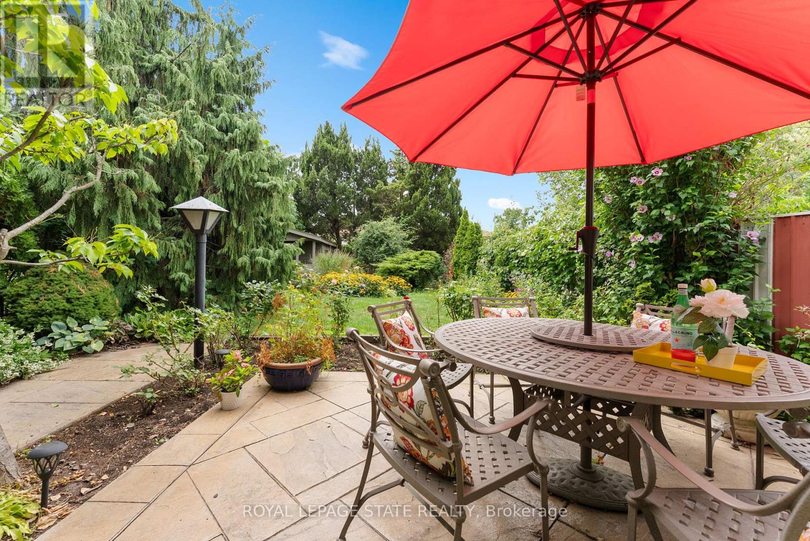 Photo 47 of 104 Berkindale Drive, Hamilton ON