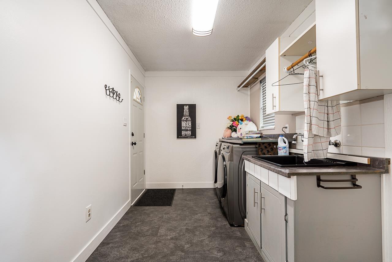 Photo 21 of 19892 36 Avenue, Langley BC