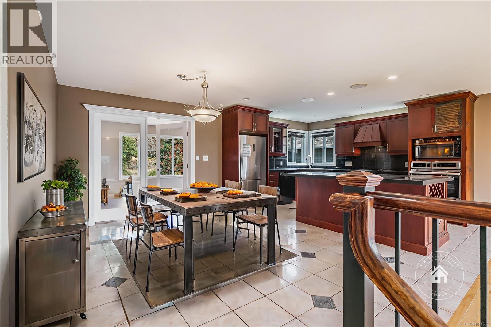 Photo 3 of 5217 Cougar Trail Rd, Nanaimo BC