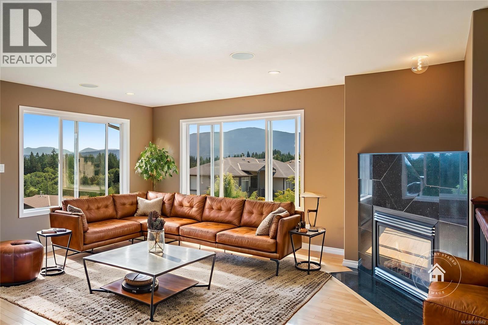 Photo 6 of 5217 Cougar Trail Rd, Nanaimo BC