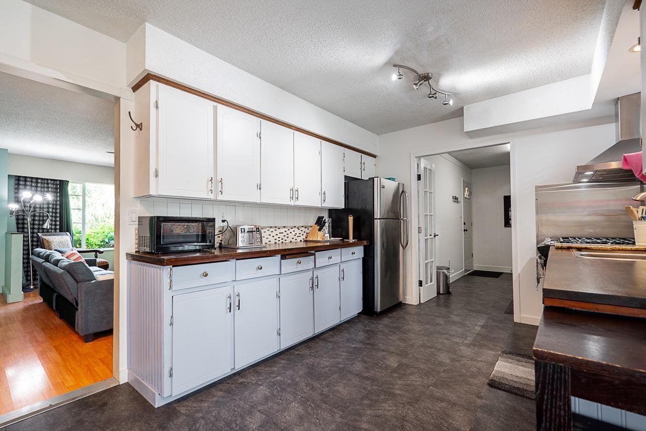 Photo 14 of 19892 36 Avenue, Langley BC
