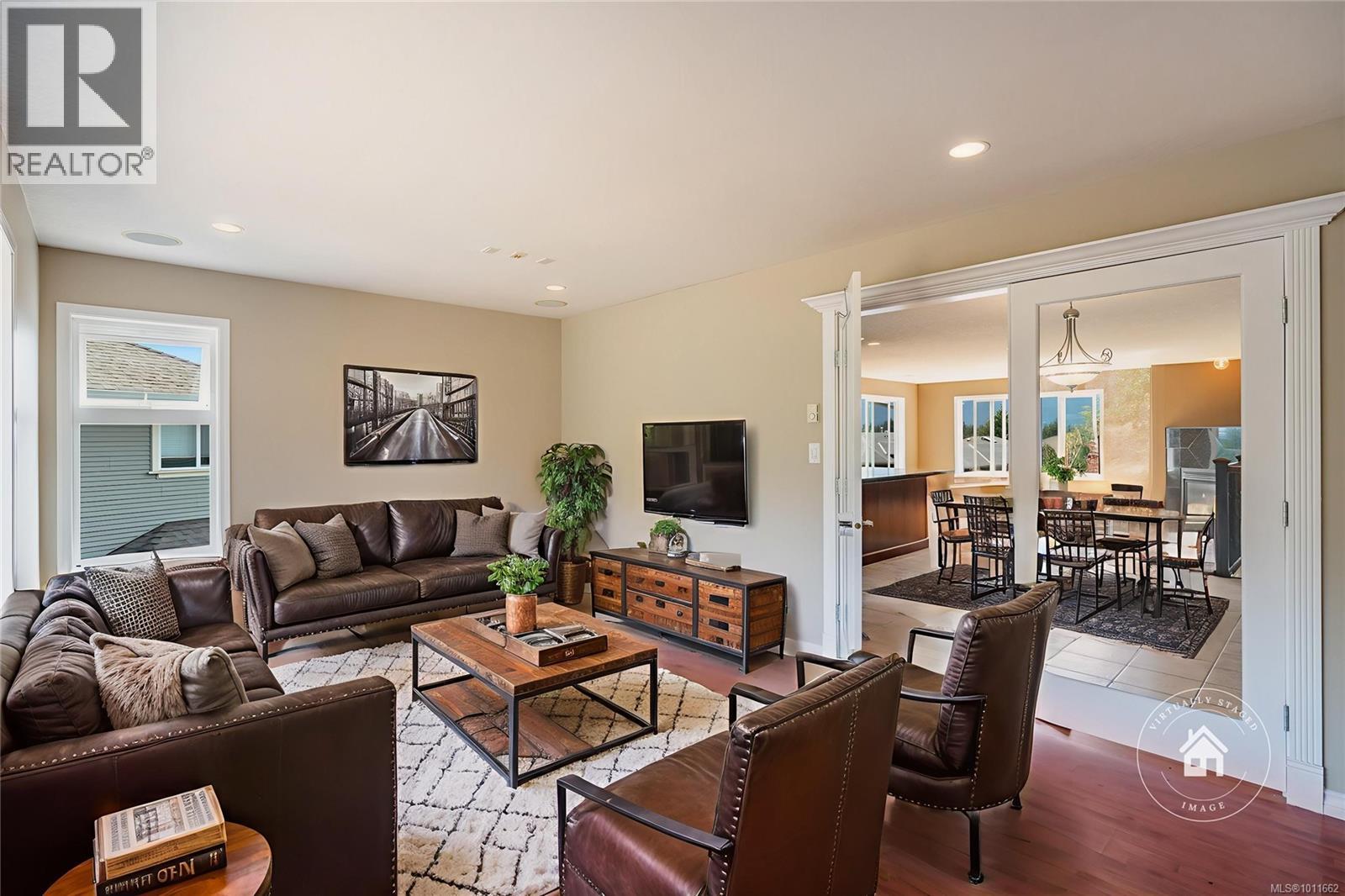 Photo 4 of 5217 Cougar Trail Rd, Nanaimo BC