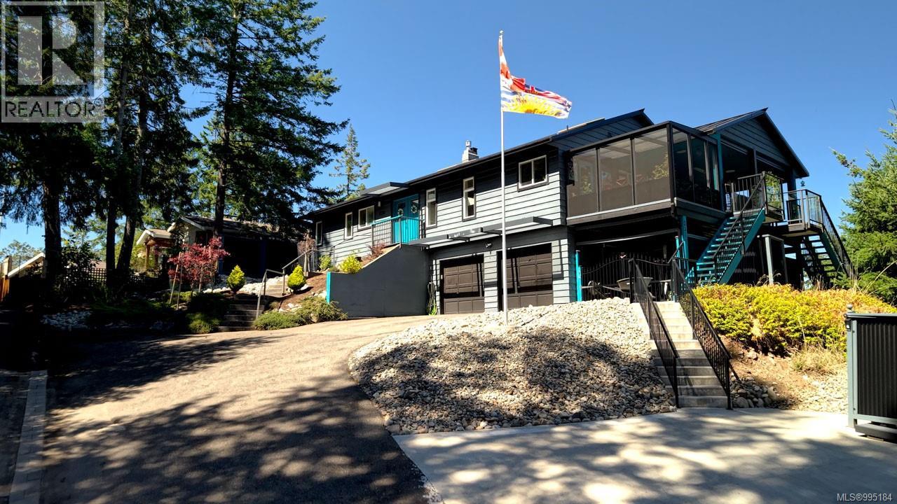 Photo 1 of 2311 Mate Pl, Nanoose Bay BC