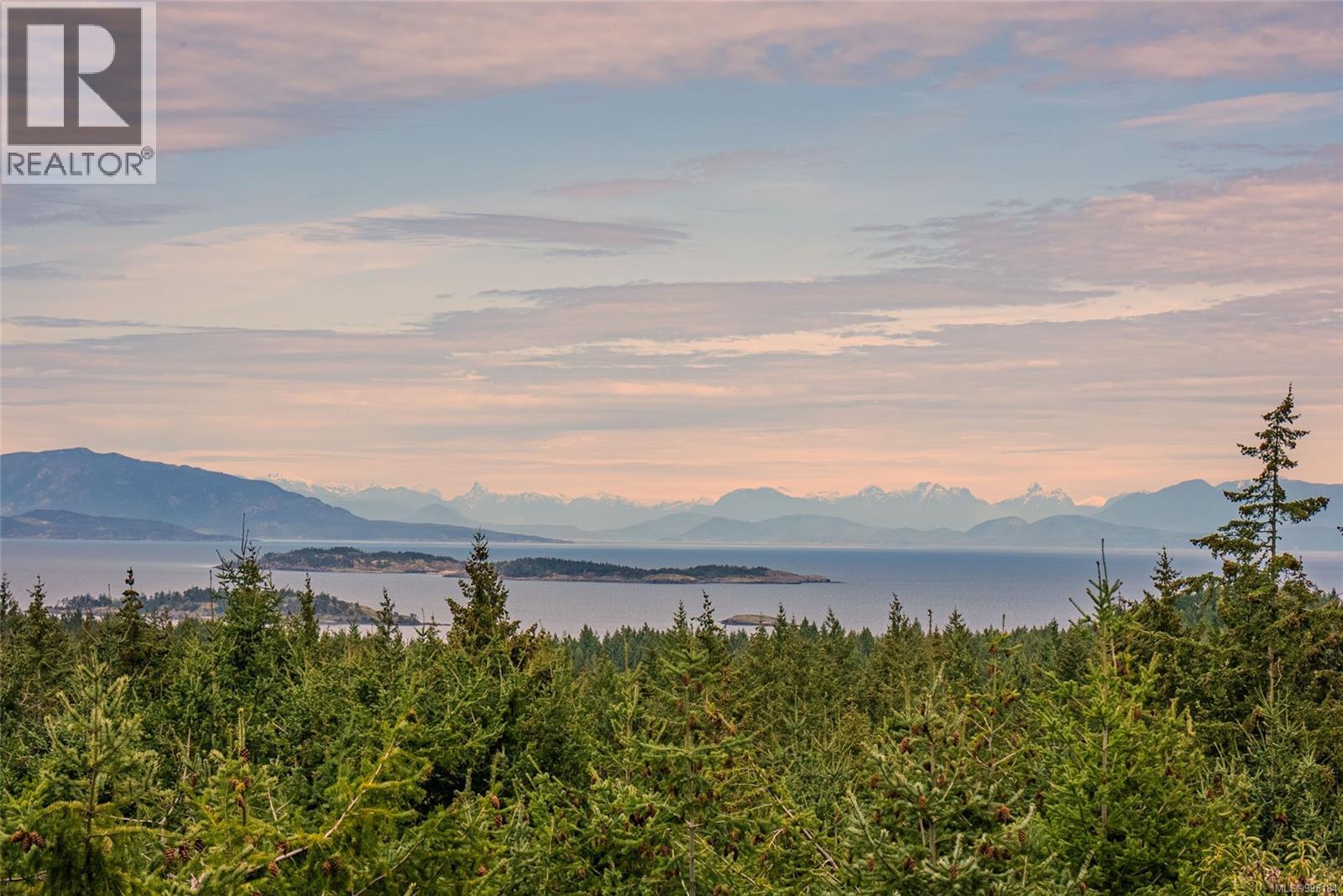Photo 2 of 2311 Mate Pl, Nanoose Bay BC