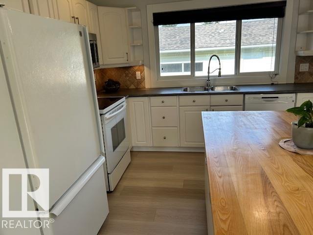 Photo 14 of 2 Meadowbrook Rd, Sherwood Park AB