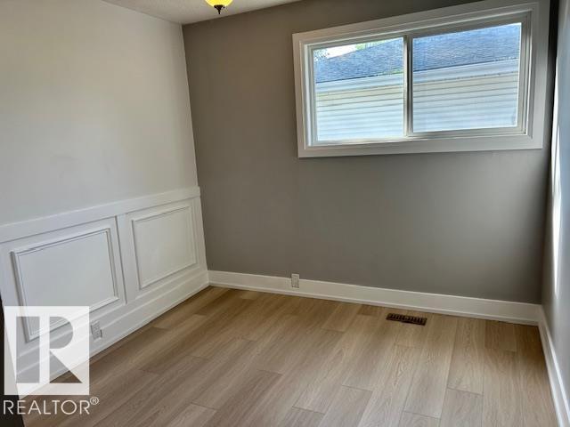 Photo 20 of 2 Meadowbrook Rd, Sherwood Park AB