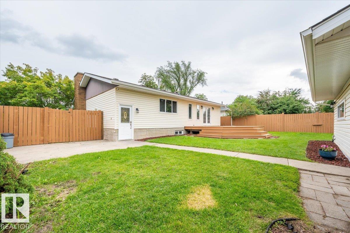 Photo 38 of 2 Meadowbrook Rd, Sherwood Park AB