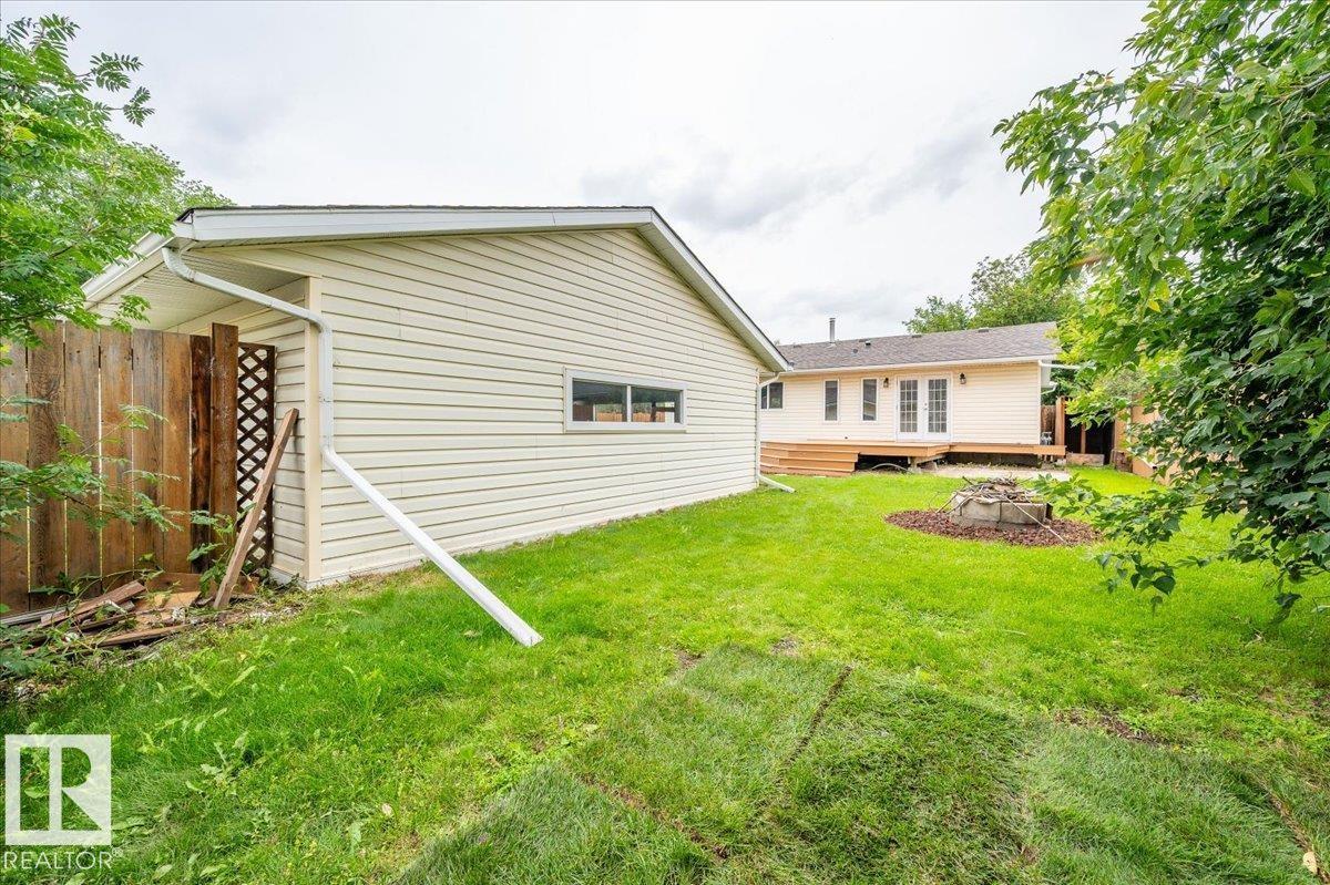 Photo 36 of 2 Meadowbrook Rd, Sherwood Park AB