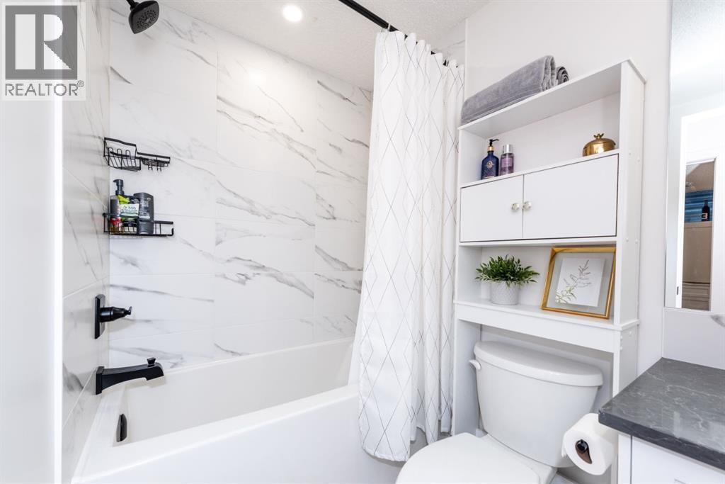 Single Family House for Sale in  Belmont Boulevard SW Belmont Calgary 