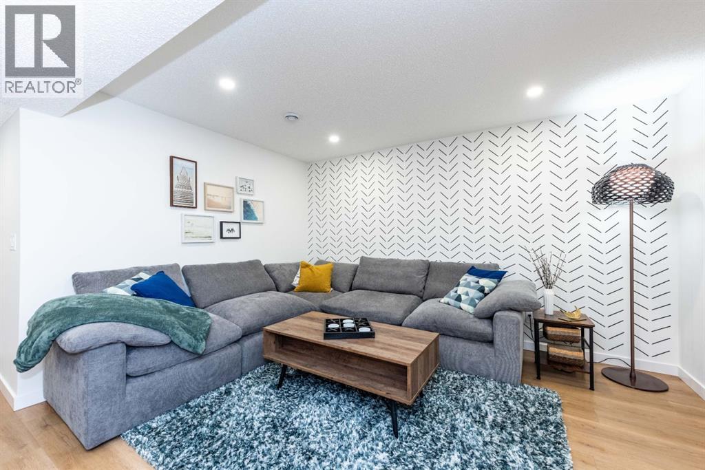 Single Family House for Sale in  Belmont Boulevard SW Belmont Calgary 