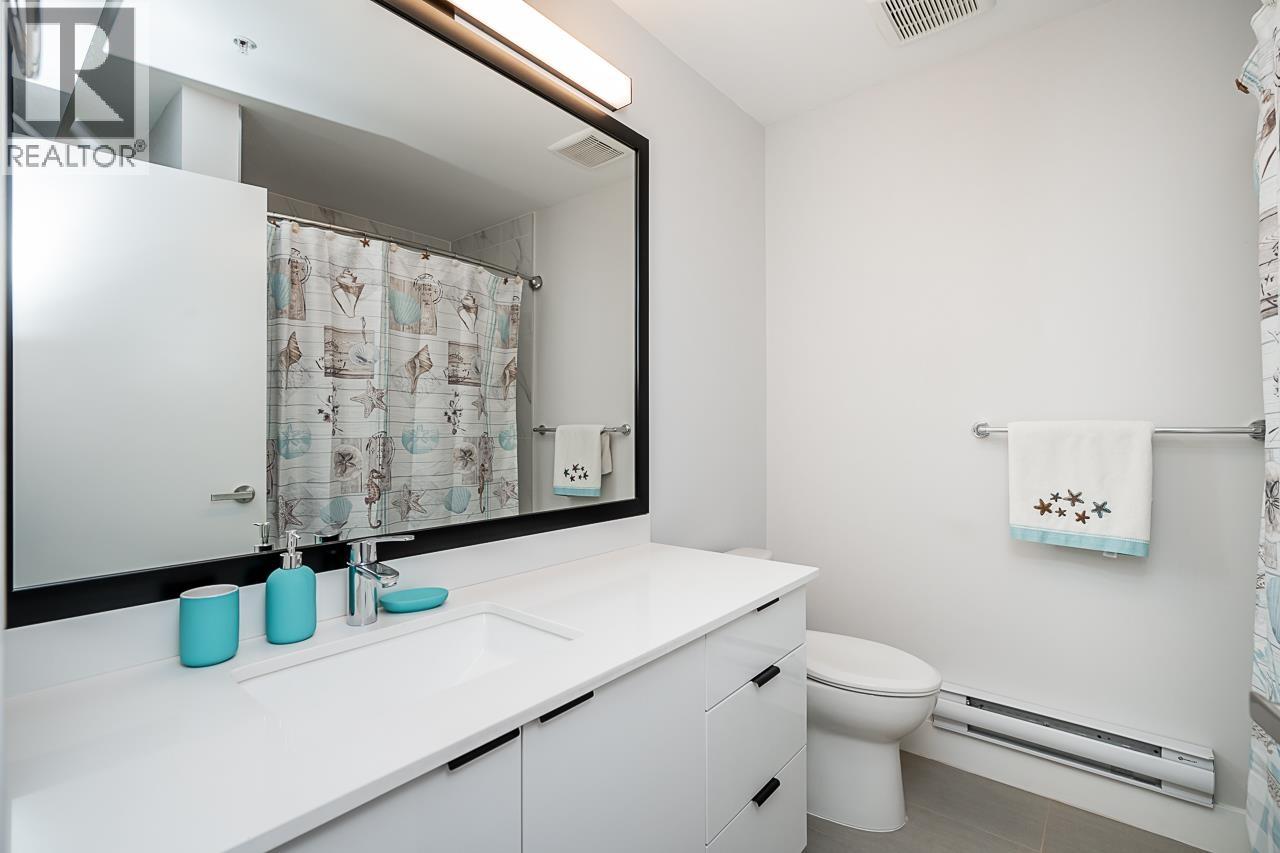 Photo 13 of 21 1211 Eighth Avenue, New Westminster BC